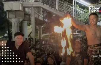 Banser members protest at KPK after detention of former minister Yaqut