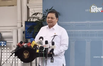 Indonesian govt pushes one-day work from home to cut fuel consumption