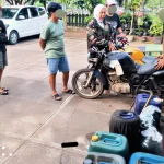 Pontianak Police arrest five men in suspected Pertalite fuel misuse case