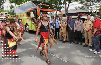 Dayak culture takes center stage at Naik Dango Festival in Pontianak