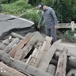 Public complaints spur West Kalimantan to accelerate road infrastructure efforts