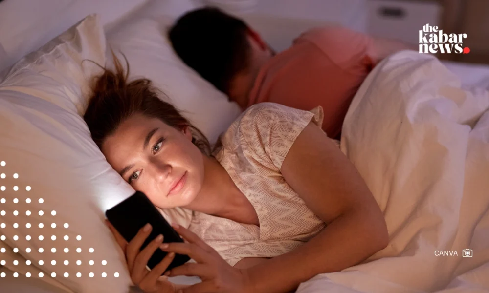 Survey: 50 percent of women in committed relationships have a backup partner