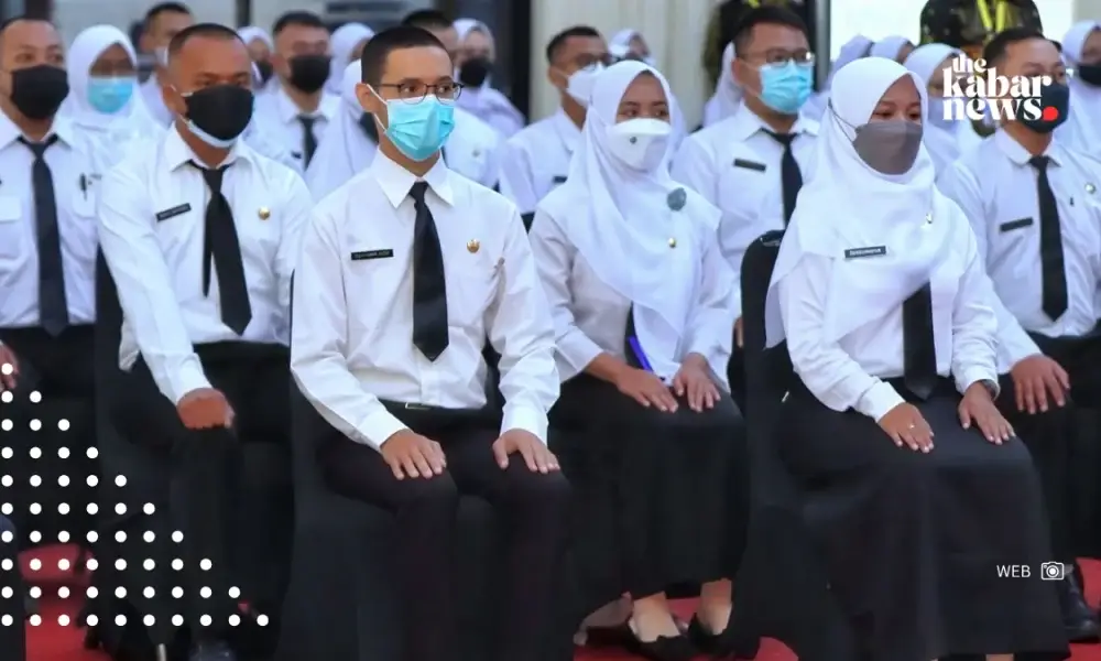 Two civil servant candidates resign from Seluma fisheries office