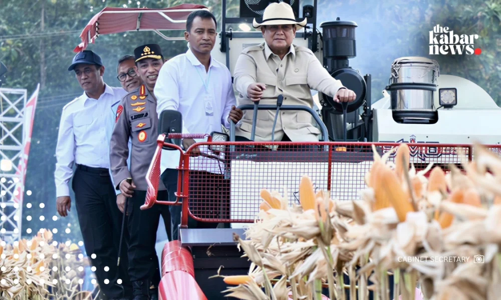 Prabowo operates Corn Harvest in Tuban, but most farmers still can’t afford one