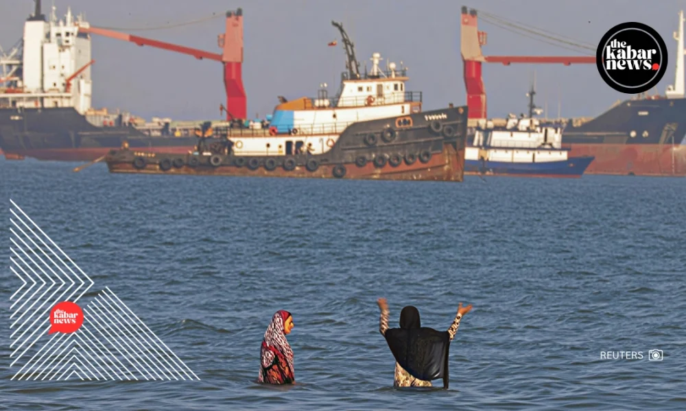 U.S. strikes Iranian radar sites in Strait of Hormuz