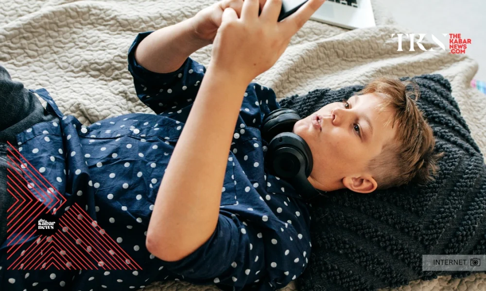 UK to ban social media access for users under 16, Keir Starmer announces
