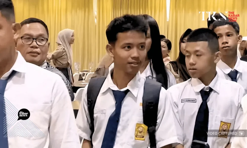 50 Kalbar students receive full ADEM scholarships | The Kabar News