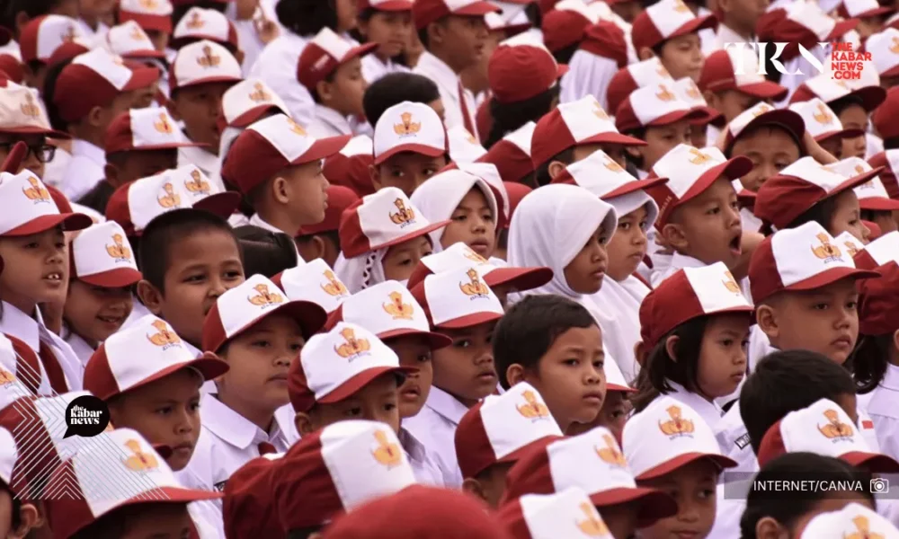 Pontianak mayor bans forced school uniform purchases | The Kabar News