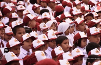 Pontianak mayor bans forced school uniform purchases | The Kabar News