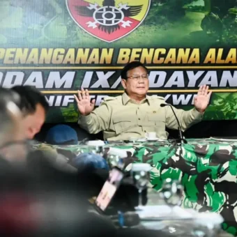 Prabowo leads Flores quake recovery, pledges Rp200 billion | The Kabar News