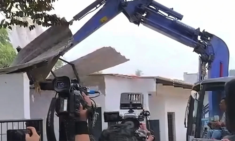 Cibinong prison demolishes 10 luxury-style units | The Kabar News