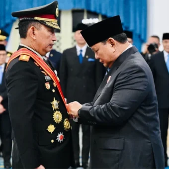 Prabowo awards Mahaputera stars to Listyo Sigit | The Kabar News