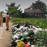 Regent Sujiwo plans jogging track, tackles illegal waste | The Kabar News