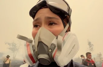 Zaskia Mecca joins volunteers fighting Kalimantan fires | The Kabar News